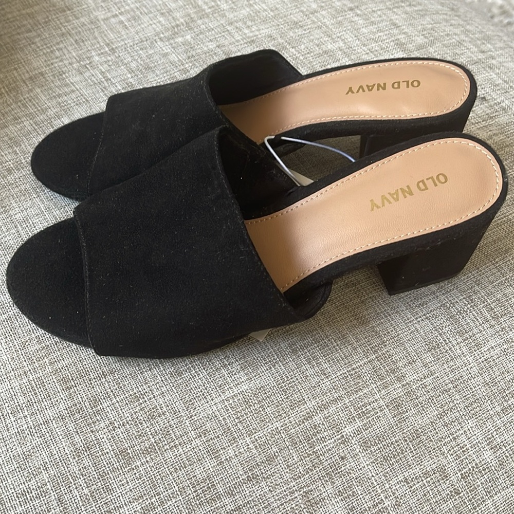 Old navy black suede slip in heels